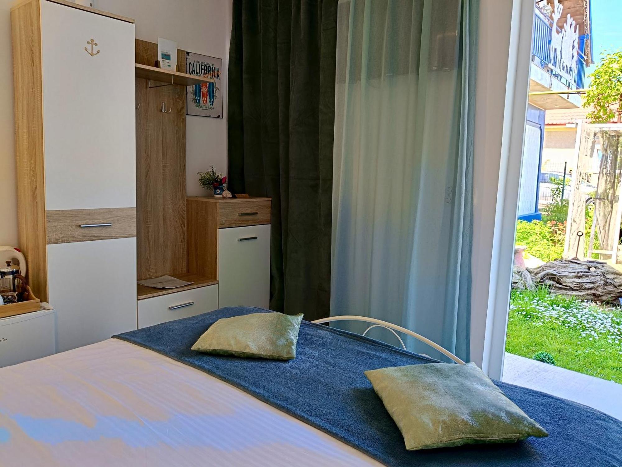 Casa Babica Guesthouse コスティネシュティ エクステリア 写真
