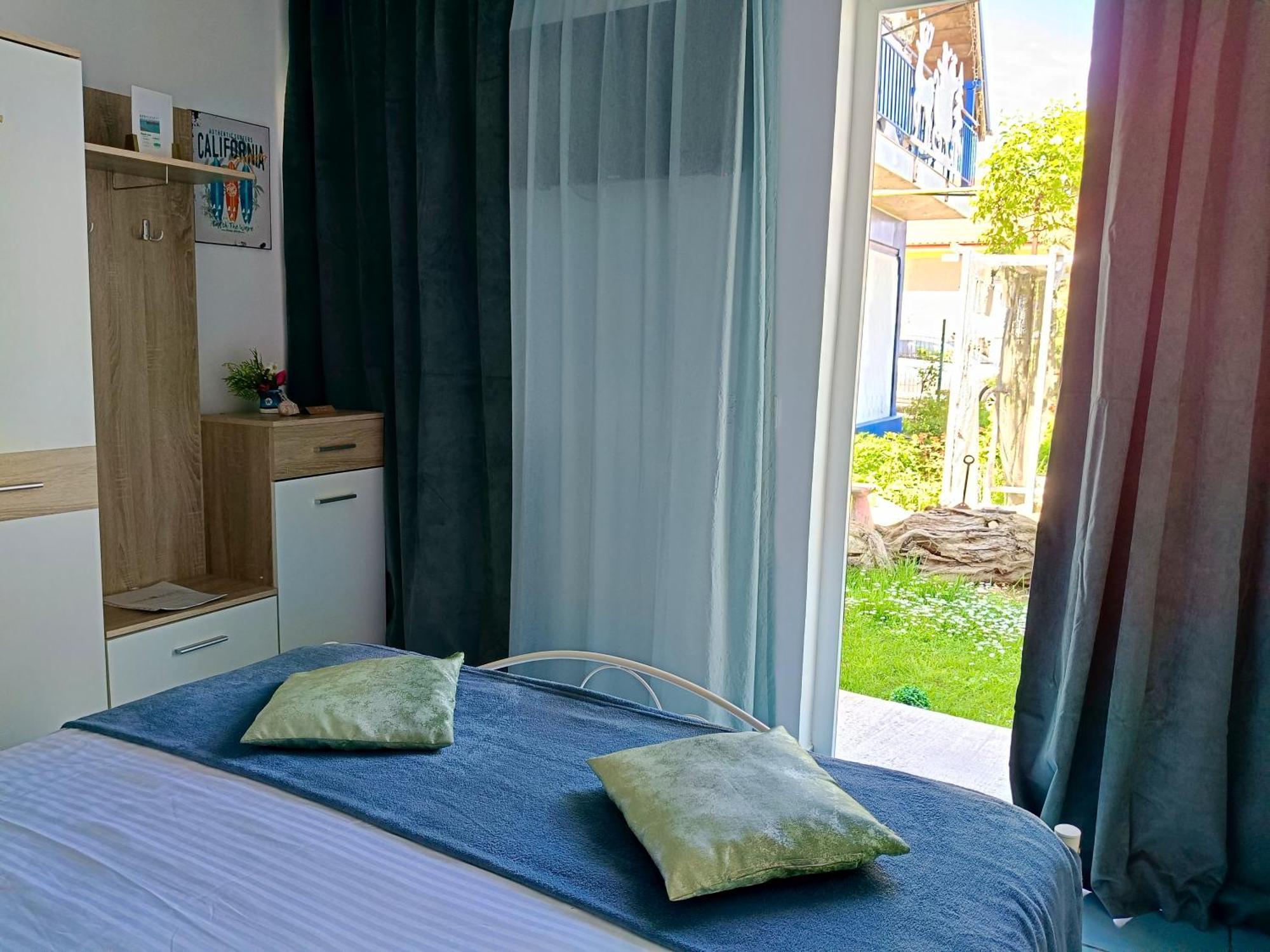 Casa Babica Guesthouse コスティネシュティ エクステリア 写真